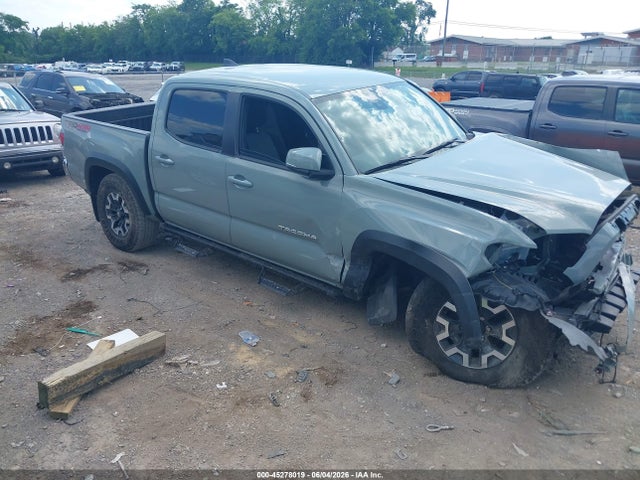 3TMCZ5AN7PM587590 Toyota Tacoma Trd Off Road
