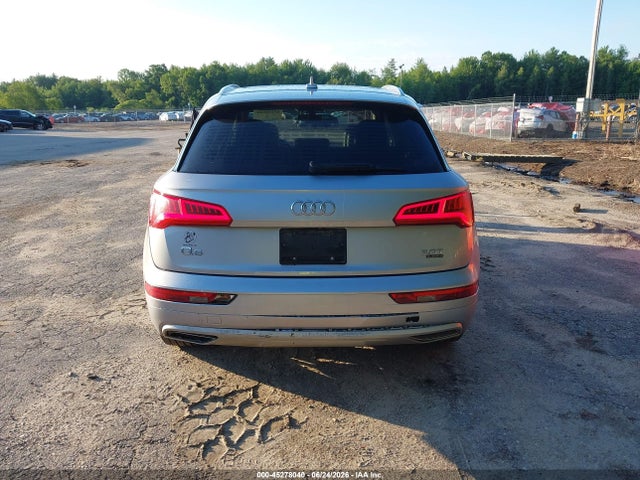 45278040 :رقم المزاد ، WA1ANAFY2J2014345 vin ، 2018 Audi Q5 2.0t Premium/2.0t Tech Premium مزاد بيع