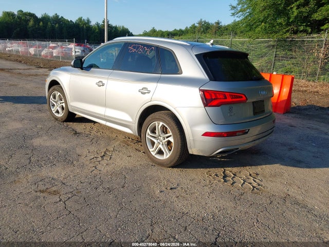 45278040 :رقم المزاد ، WA1ANAFY2J2014345 vin ، 2018 Audi Q5 2.0t Premium/2.0t Tech Premium مزاد بيع