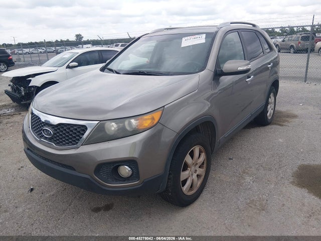 45278042 :رقم المزاد ، 5XYKT3A10BG027687 vin ، 2011 Kia Sorento Lx مزاد بيع