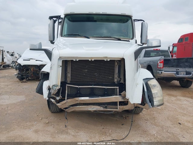 Aukcja sprzedaży 2014 Volvo Vn Vnl, vin: 4V4NC9EJ3EN164716, numer aukcji: 45278043