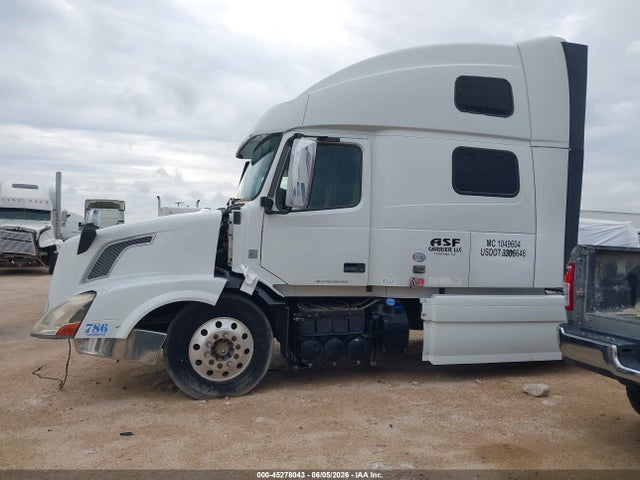Aukcja sprzedaży 2014 Volvo Vn Vnl, vin: 4V4NC9EJ3EN164716, numer aukcji: 45278043