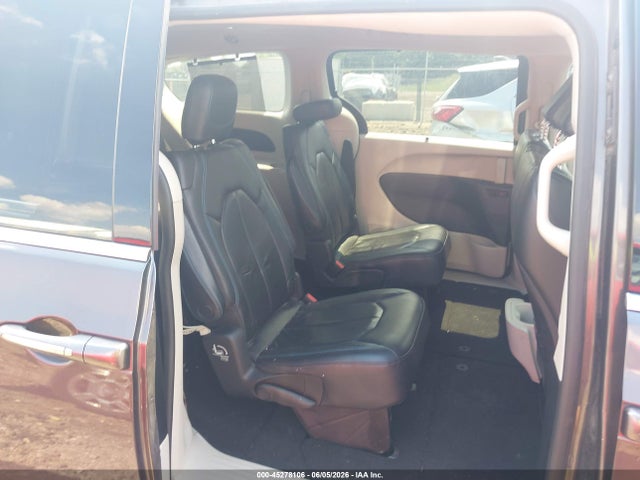 45278106 :رقم المزاد ، 2C4RC1BGXMR524461 vin ، 2021 Chrysler Pacifica Touring L مزاد بيع