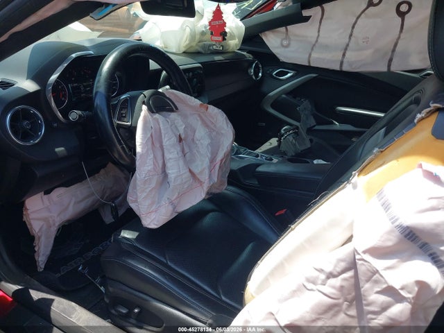 1G1FD1RSXJ0148613 Chevrolet Camaro 2lt