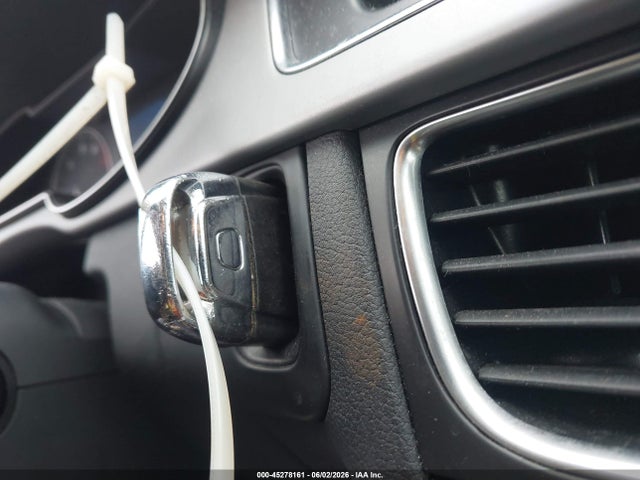 Продажа на аукционе авто 2014 Audi A4 2.0t Premium, vin: WAUAFAFLXEN040474, номер лота: 45278161