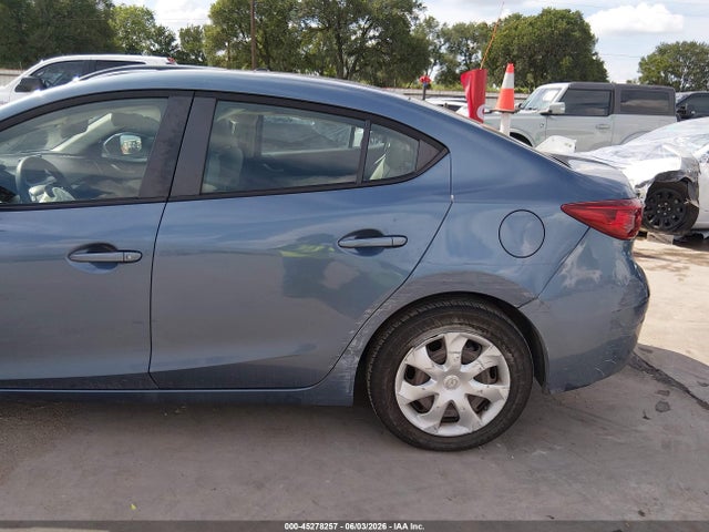 Продажа на аукционе авто 2016 Mazda Mazda3 I Sport, vin: 3MZBM1T74GM307638, номер лота: 45278257