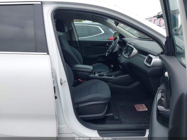Продажа на аукционе авто 2017 Kia Sorento 2.4l Lx, vin: 5XYPG4A32HG195003, номер лота: 45278282
