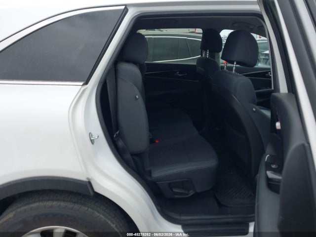 Продажа на аукционе авто 2017 Kia Sorento 2.4l Lx, vin: 5XYPG4A32HG195003, номер лота: 45278282