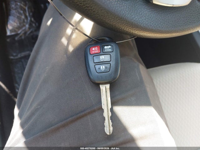 Продаж на аукціоні авто 2017 Toyota Corolla Le, vin: 2T1BURHE8HC804940, номер лоту: 45278285