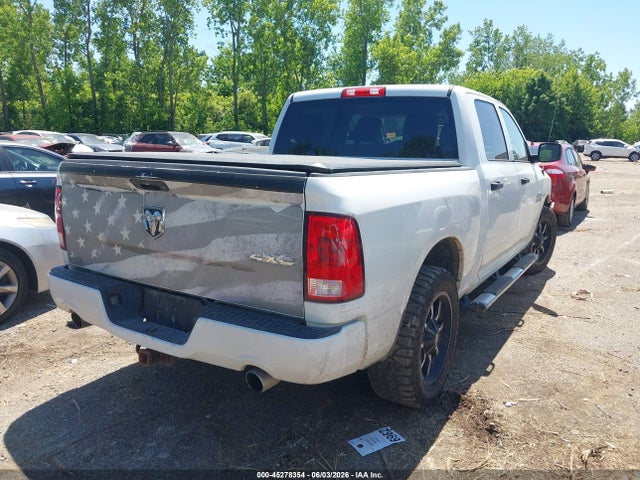 Продаж на аукціоні авто 2017 Ram 1500 Express  4x4 5'7 Box, vin: 3C6RR7KT6HG792831, номер лоту: 45278354