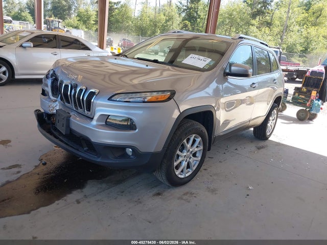 Jeep Cherokee Latitude 2015 1C4PJMCS9FW582752 Image 2