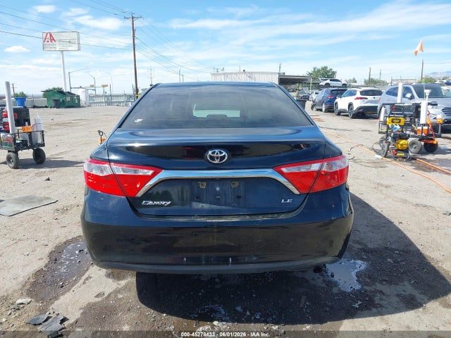 45278433 :رقم المزاد ، 4T4BF1FK2FR445493 vin ، 2015 Toyota Camry Le مزاد بيع