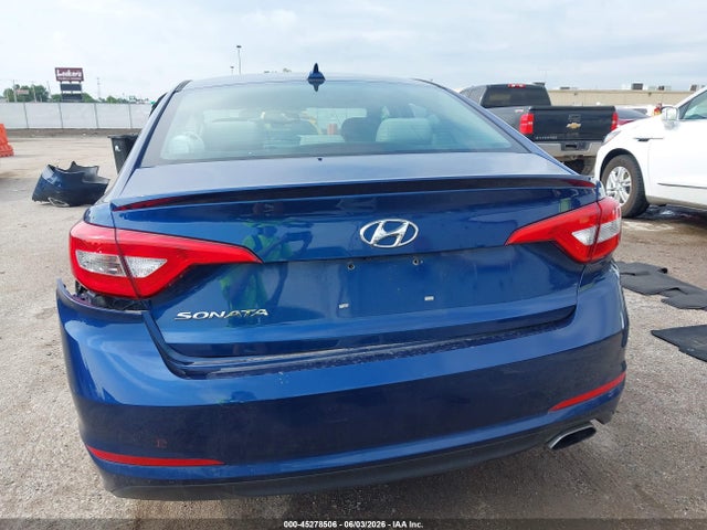 Hyundai SONATA SE 2015 5NPE24AF6FH220183 Image 16