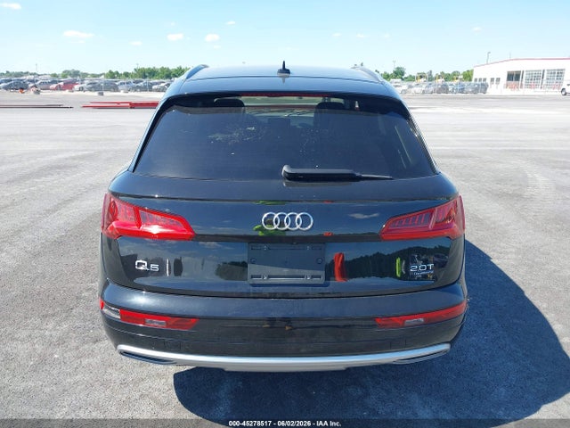 Продажа на аукционе авто 2018 Audi Q5 2.0t Premium, vin: WA1ANAFY1J2232440, номер лота: 45278517
