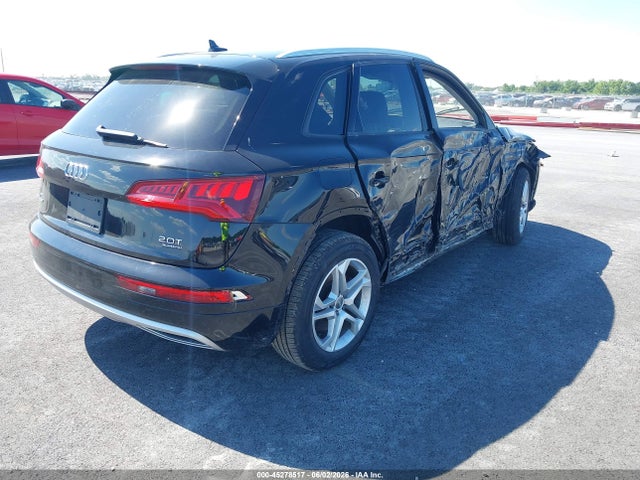 Продажа на аукционе авто 2018 Audi Q5 2.0t Premium, vin: WA1ANAFY1J2232440, номер лота: 45278517