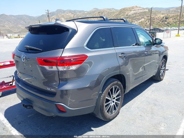 Toyota Highlander Se 2018 5TDJZRFH5JS550157 Image 4