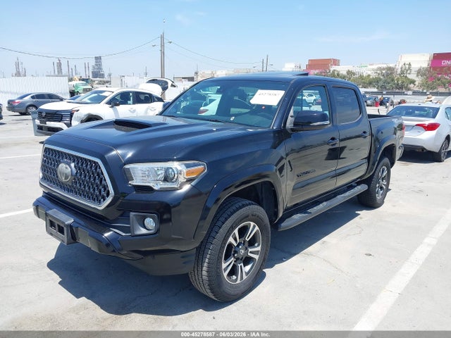 Toyota Tacoma 2019 3TMAZ5CN2KM112622 Image 2