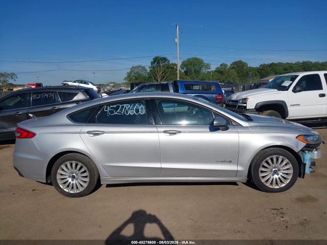 45278600 :رقم المزاد ، 3FA6P0LU1KR261859 vin ، 2019 Ford Fusion Hybrid Se مزاد بيع