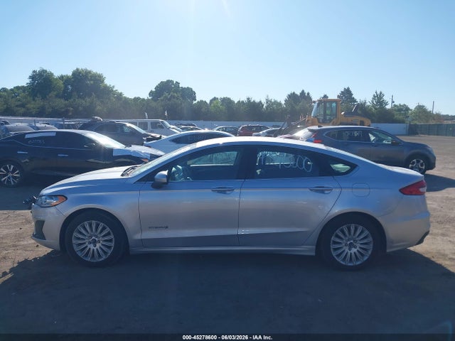 45278600 :رقم المزاد ، 3FA6P0LU1KR261859 vin ، 2019 Ford Fusion Hybrid Se مزاد بيع