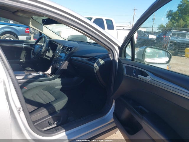 45278600 :رقم المزاد ، 3FA6P0LU1KR261859 vin ، 2019 Ford Fusion Hybrid Se مزاد بيع
