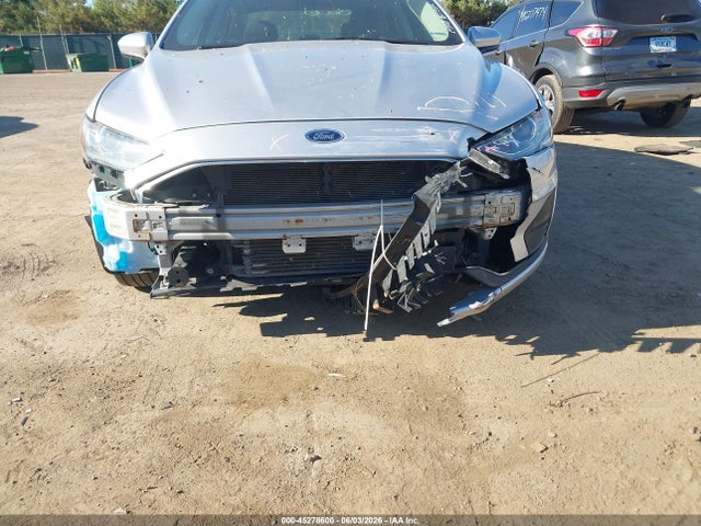 45278600 :رقم المزاد ، 3FA6P0LU1KR261859 vin ، 2019 Ford Fusion Hybrid Se مزاد بيع
