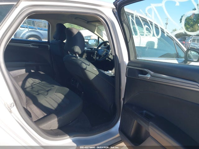 45278600 :رقم المزاد ، 3FA6P0LU1KR261859 vin ، 2019 Ford Fusion Hybrid Se مزاد بيع