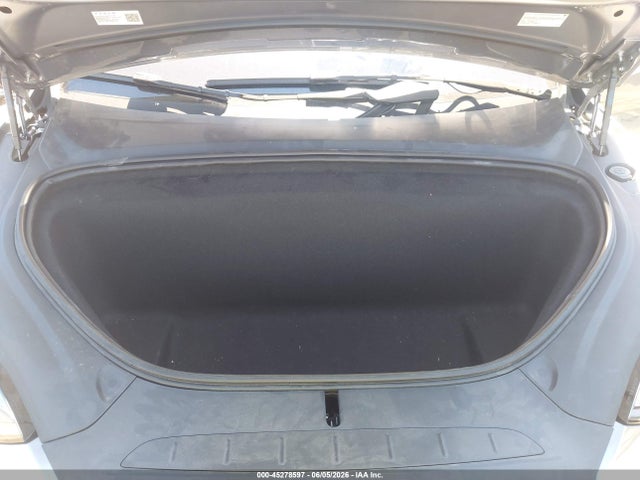 Tesla Model X All-wheel Drive 2026 7SAXCBE58TF481775 Image 10