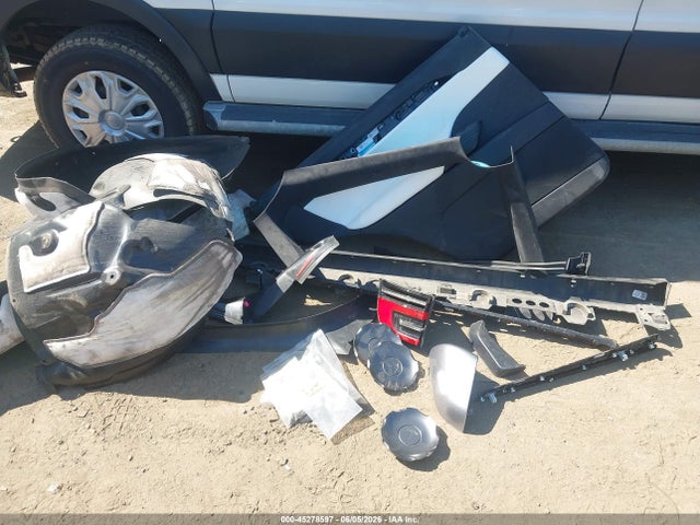 Tesla Model X All-wheel Drive 2026 7SAXCBE58TF481775 Image 12