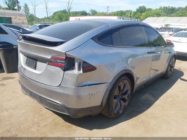 Tesla Model X All-wheel Drive 2026 7SAXCBE58TF481775 Image 4