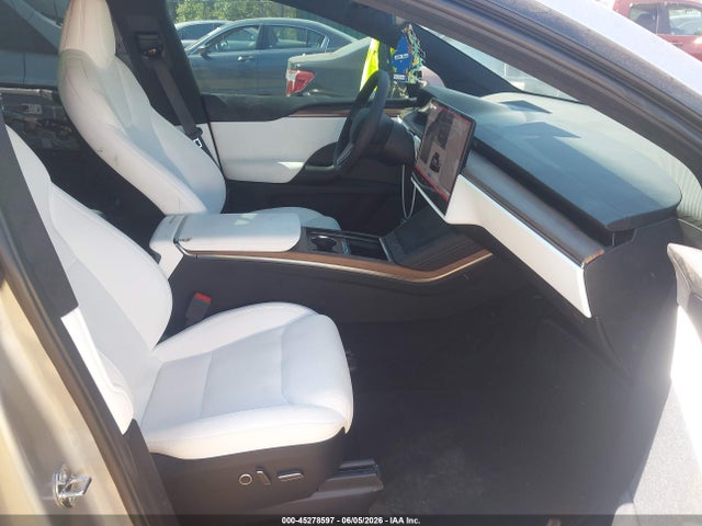 Tesla Model X All-wheel Drive 2026 7SAXCBE58TF481775 Image 5