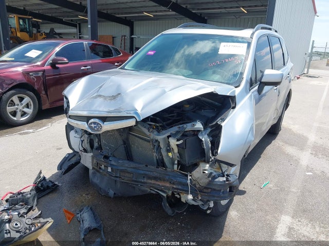 Subaru Forester 2.5i Premium 2015 JF2SJADC6FH483053 Image 6