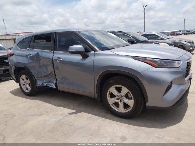 2022 Toyota Highlander Le მანქანა იყიდება აუქციონზე, vin: 5TDZZRAH3NS131241, აუქციონის ნომერი: 45278697