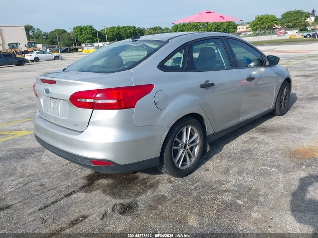 Aukcja sprzedaży 2015 Ford Focus S, vin: 1FADP3E20FL345177, numer aukcji: 45278813