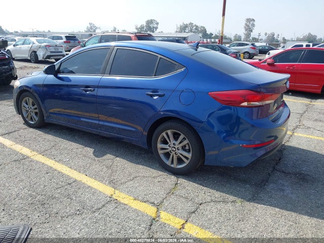 5NPD84LF8JH213526 Hyundai ELANTRA SEL
