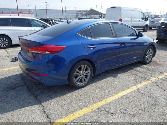 5NPD84LF8JH213526 Hyundai ELANTRA SEL