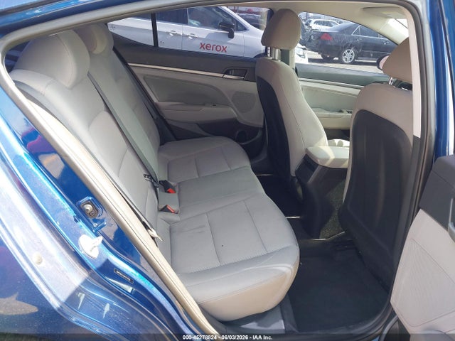 5NPD84LF8JH213526 Hyundai ELANTRA SEL