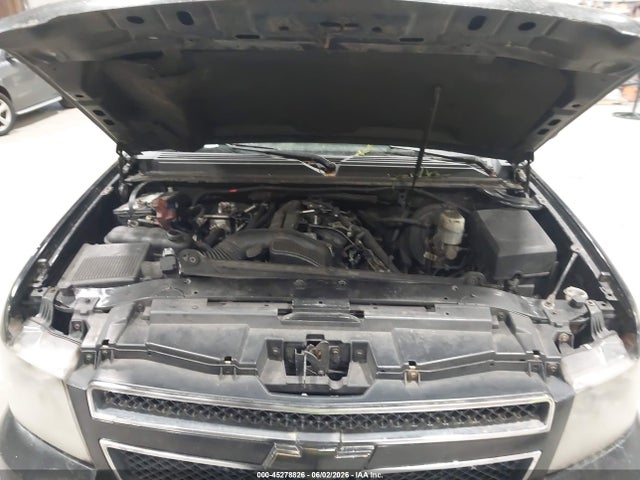 45278826 :رقم المزاد ، 1GNSCJE06CR275829 vin ، 2012 Chevrolet Suburban 1500 Lt مزاد بيع