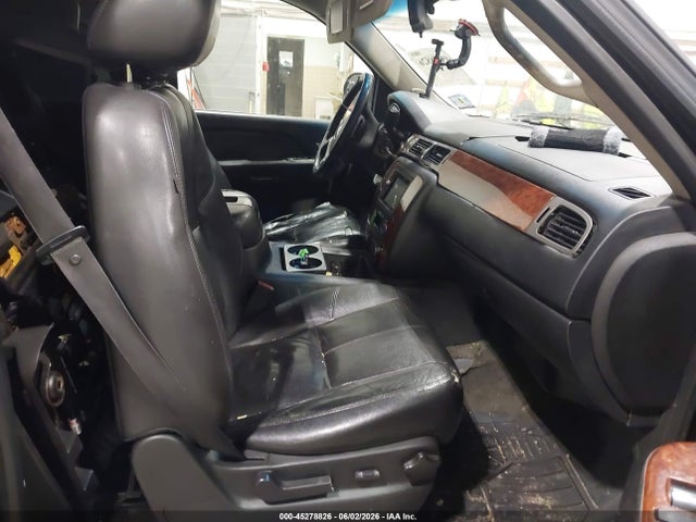 45278826 :رقم المزاد ، 1GNSCJE06CR275829 vin ، 2012 Chevrolet Suburban 1500 Lt مزاد بيع