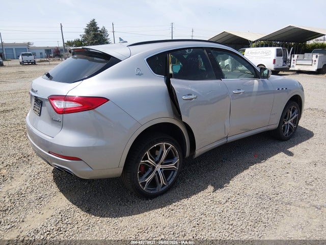 Продажа на аукционе авто 2018 Maserati Levante S Gransport, vin: ZN661YUS9JX299478, номер лота: 45278921
