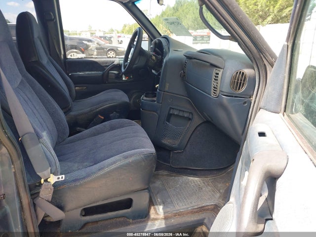 1998 Chevrolet Astro მანქანა იყიდება აუქციონზე, vin: 1GNDM19W1WB199079, აუქციონის ნომერი: 45278947