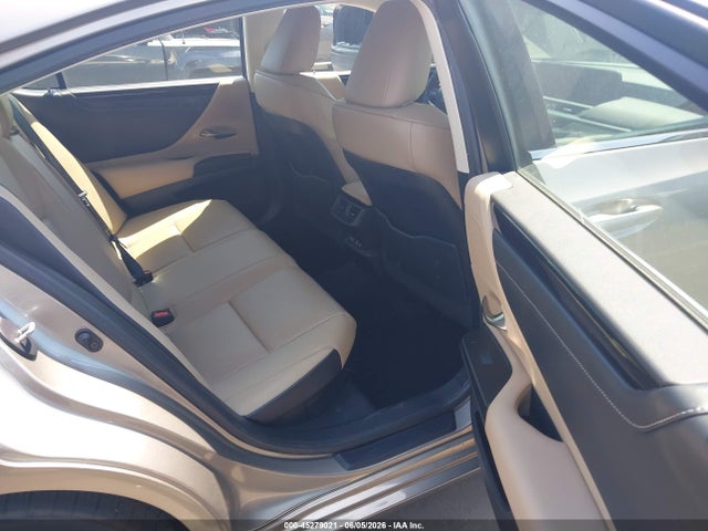45279021 :رقم المزاد ، 58AD21B13LU011700 vin ، 2020 Lexus Es 300h مزاد بيع