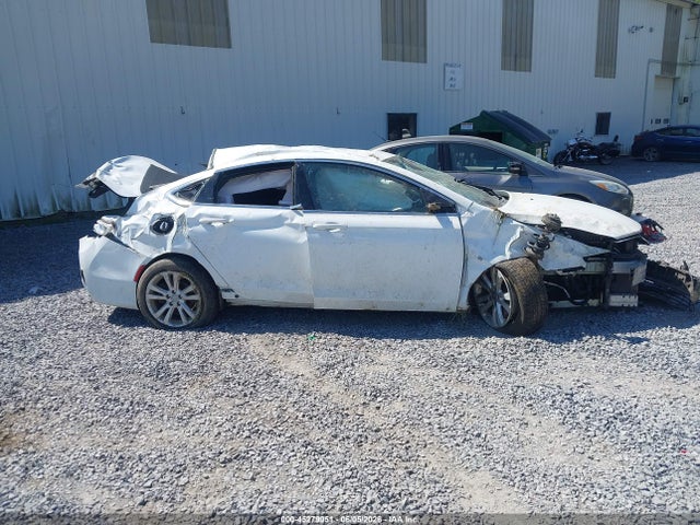 Продаж на аукціоні авто 2015 Chrysler 200 Limited, vin: 1C3CCCAB9FN660074, номер лоту: 45279051