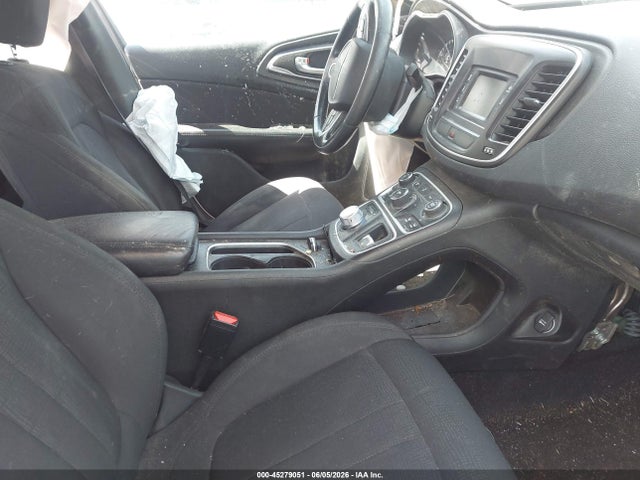 Продаж на аукціоні авто 2015 Chrysler 200 Limited, vin: 1C3CCCAB9FN660074, номер лоту: 45279051