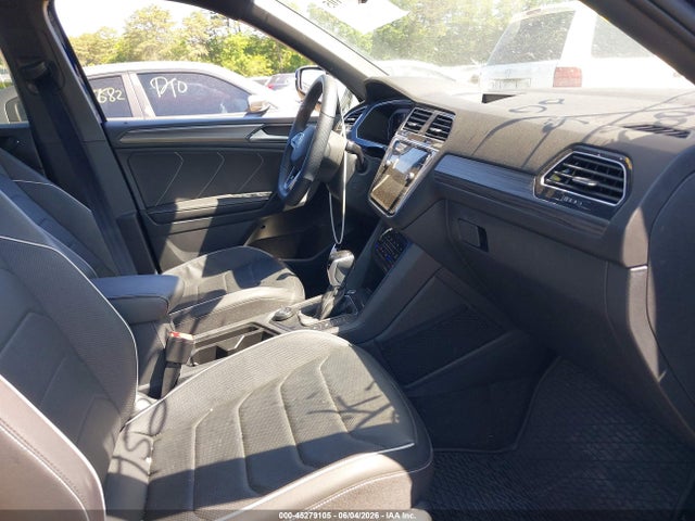 Продаж на аукціоні авто 2024 Volkswagen Tiguan 2.0t Sel R-line, vin: 3VV4B7AX9RM157151, номер лоту: 45279105