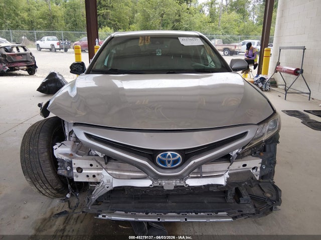 4T1B21HK9JU509976 Toyota Camry Hybrid Se