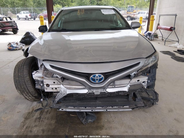 4T1B21HK9JU509976 Toyota Camry Hybrid Se