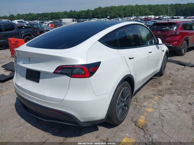 Tesla Model Y Standard Range Rear-wheel Drive 2021 5YJYGDEDXMF103015 Image 4