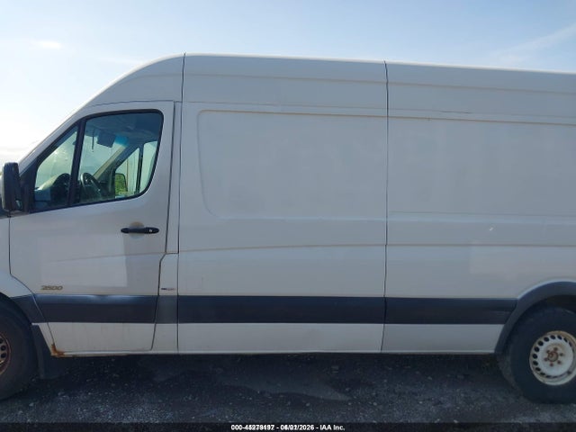 45279197 :رقم المزاد ، WD3PE8CB7C5672506 vin ، 2012 Mercedes-benz Sprinter 2500 High Roof مزاد بيع
