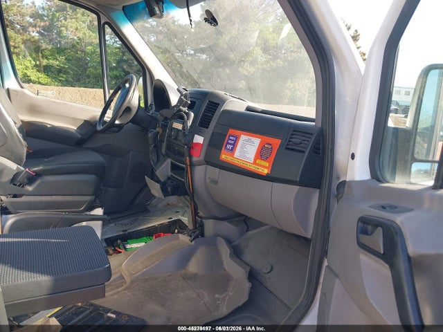 45279197 :رقم المزاد ، WD3PE8CB7C5672506 vin ، 2012 Mercedes-benz Sprinter 2500 High Roof مزاد بيع