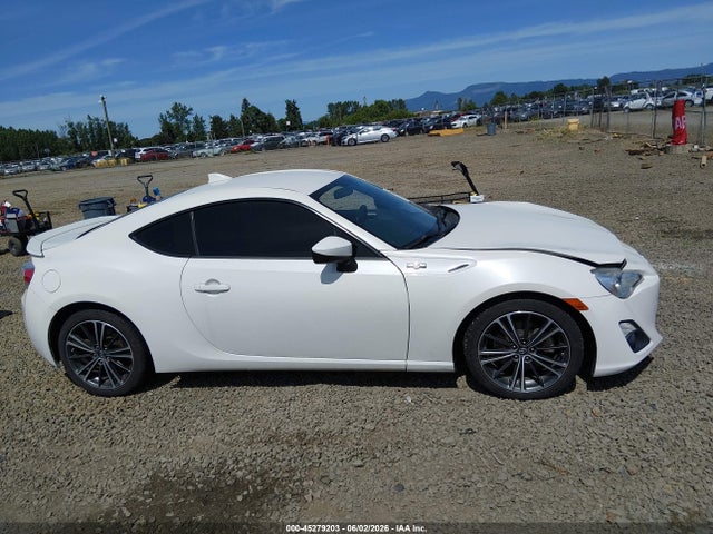 Scion FR-S 2016 JF1ZNAA16G9704236 Image 13